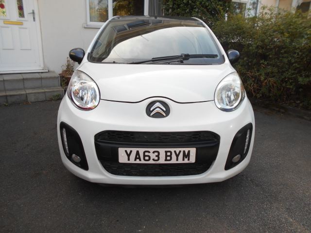 2014 (63) Citroen C1 1.0i Platinum Hatchback 3dr Petrol Manual Euro 5 (68 ps)